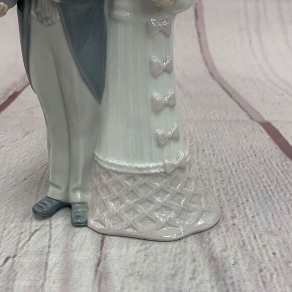 Lladro Porcelain no. 4808 Wedding Bride and Groom Figurine Sculpture - Picture 6 of 12